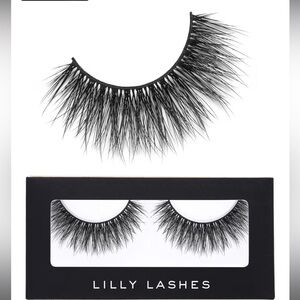 Lilly Lashes Brooklyn Lashes